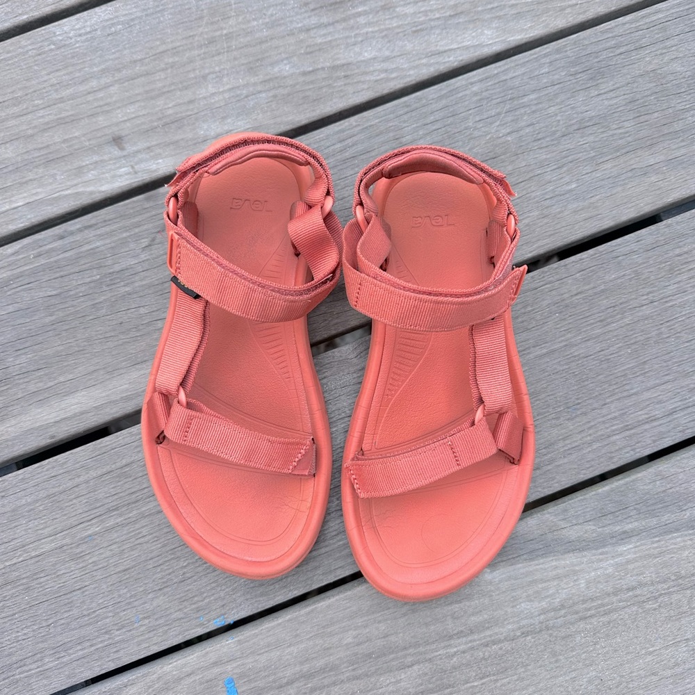 TEVA Hurricane XLT2 in ginger Size 9